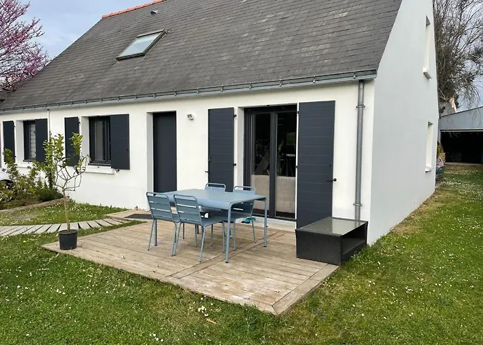 Grande maison au calme proche plage.